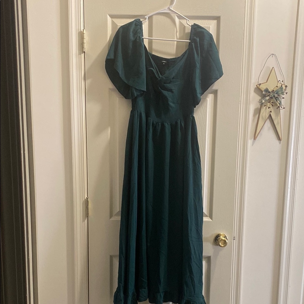 Elegant Emerald Green Dress
